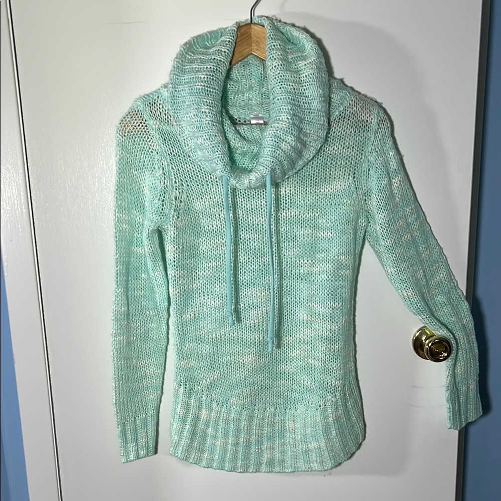 No Boundaries Cowl Neck Sweater size Medium 7-9